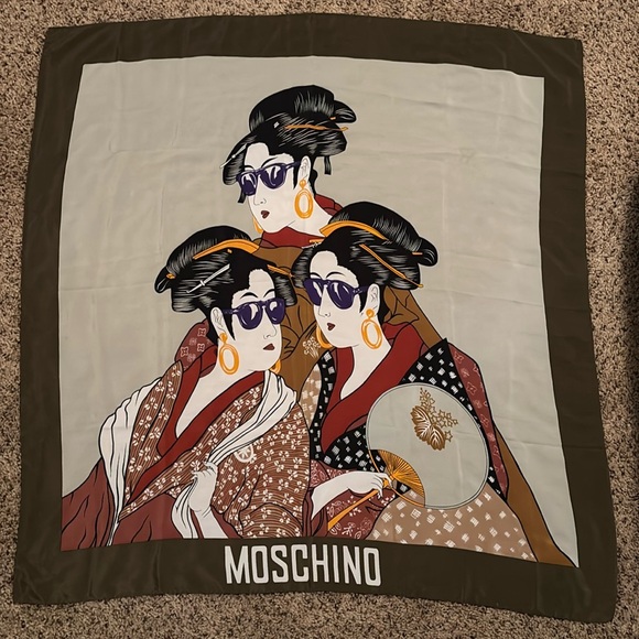 Moschino Silk scarf 35”x35” - Picture 2 of 4